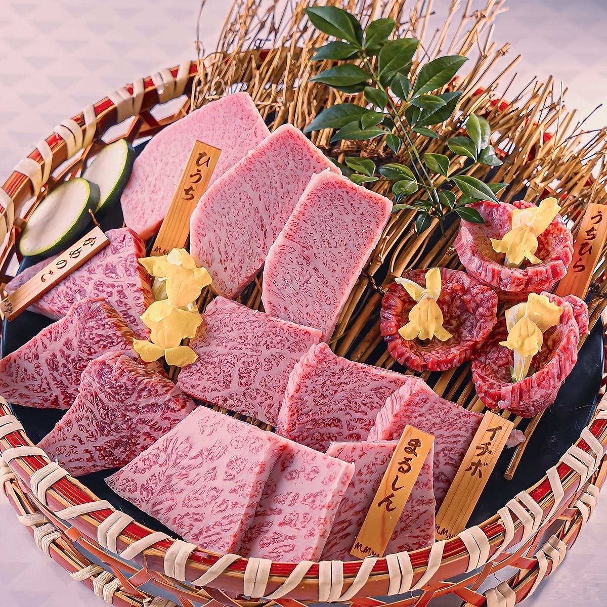 You can enjoy A5 grade Kuroge Wagyu beef!!