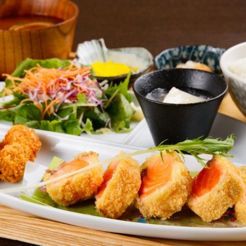 We have a wide variety of menus, from set meals to single dishes ★