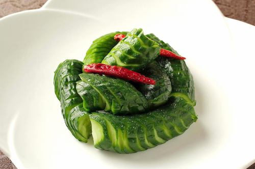 Sichuan-style sweet and sour pickled cucumber
