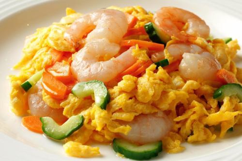 Stir-fried shrimp and egg with salt