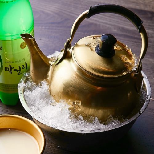 キンキンに冷えたマッコリはいかがですか？？