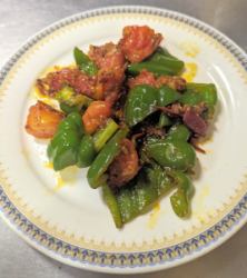 Stir-fried peppers and tomatoes with garlic mustard