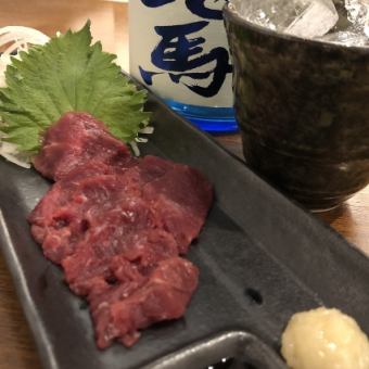 Horse sashimi, motsunabe, kushikatsu, 120 minutes all-you-can-drink [Premium course] 13 dishes total, 6,000 yen (tax included)