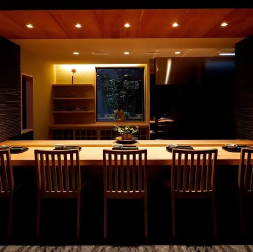Counter seats available only at night