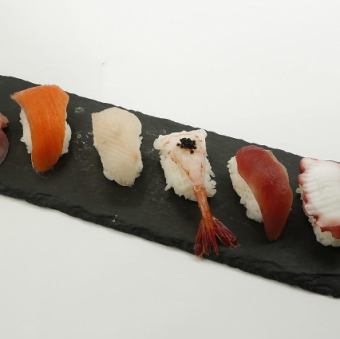 【寿司】日替わりオススメ　鮮魚の5貫盛り合わせ