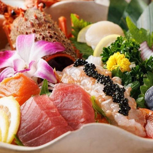 【三重龙虾】我们的特色菜：直接从三重县运送的三重龙虾料理。