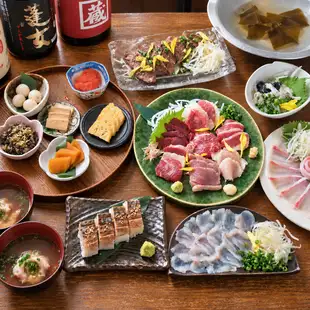 【2時間飲み放題付き】とらふぐ、もつ鍋　豪華絢爛！くすお渾身の火の国コース　10000円（税込）