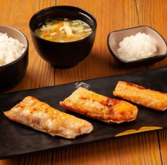 サーモンハラス定食