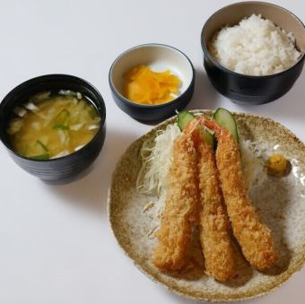 エビフライ定食