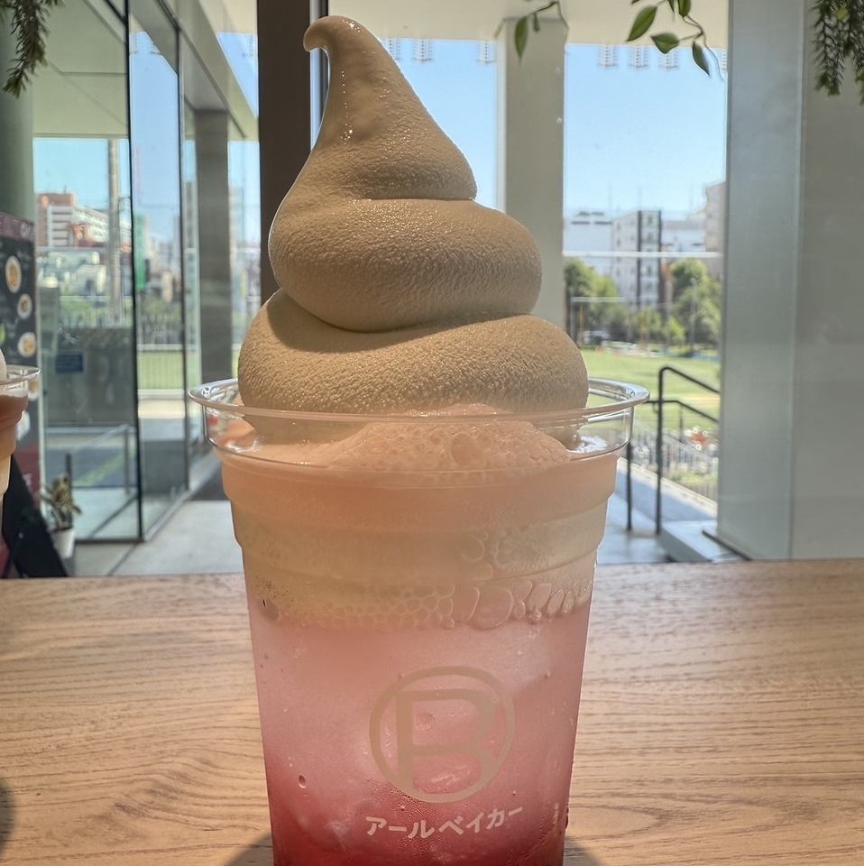 リラックスしながらカフェタイムを♪開放感あふれるテラス席あり