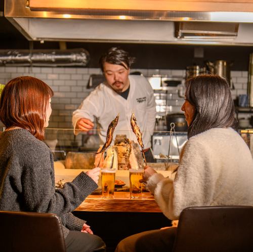 <p>国分町で大人の隠れ家をお探しなら当店へ。木の温もりとモダンな照明が織りなす落ち着いた空間で、旬の食材を使ったこだわりの料理と豊富な地酒をご堪能ください。デートや女子会、仕事帰りの一杯にも最適です。</p>