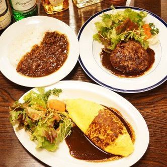 Extra-coarse ground hamburg steak with demi-glace sauce simmered for 12 days, classic omelet rice, hayashi rice