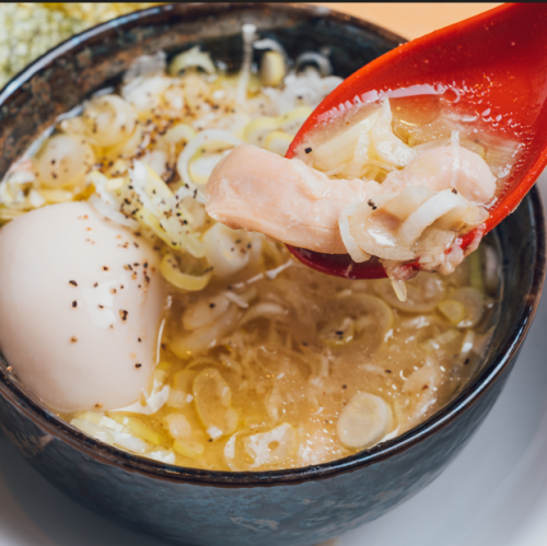 創業の味 名物鶏の煮込み