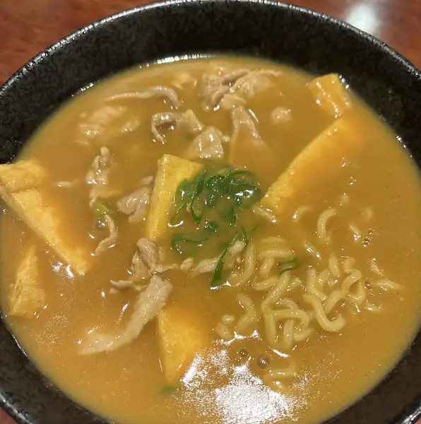 SNSで話題沸騰中！激旨カレーラーメン♪