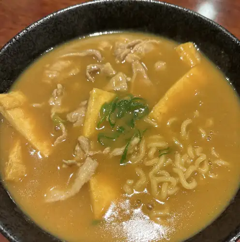 Currently trending on social media! Delicious curry ramen♪