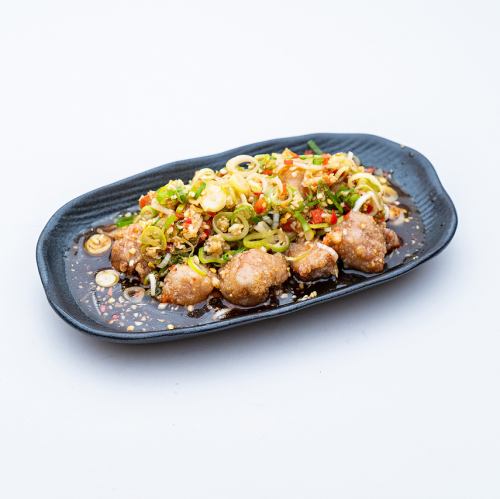 圧倒的人気ナンバーワン！！味鷹に来たらコレ食べて！！＜ニンニク襲来！台湾風酢豚＞