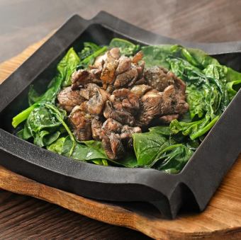 ミックス焼き | 専業の養鶏場で独自生産する「限定地鶏」