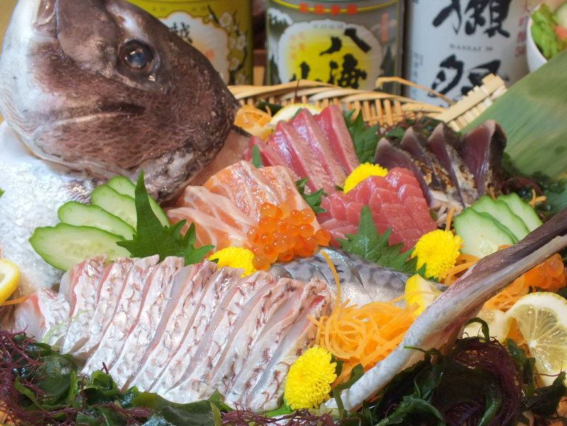 可以品嚐瀨戶內海鮮的海鮮居酒屋。還有一門可以無限暢飲的課程