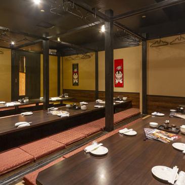 【西中島×宴会】少人数用から大人数用まで、様々な個室がございます。さらに個室を繋げることで最大100名様までの貸切にも対応◎懇親会や同窓会、歓迎会・送別会など様々なシーンにおすすめです。