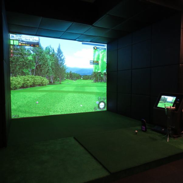 There are 2 completely private golf rooms.Everything you need for golf, such as clubs and gloves, is free to rent! Even beginners can easily enjoy it.