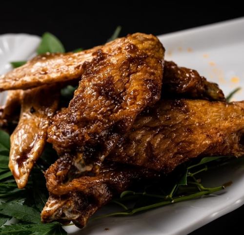 [Chicken wings] made with special soy sauce and free-range chicken delivered directly