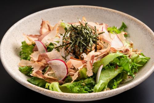 Radish and tuna salad