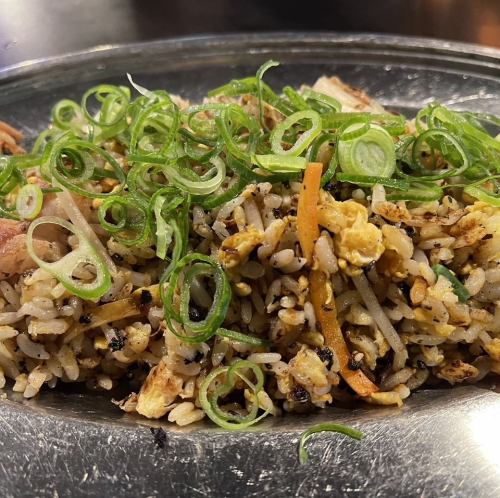 梅ホルモンチャーハン