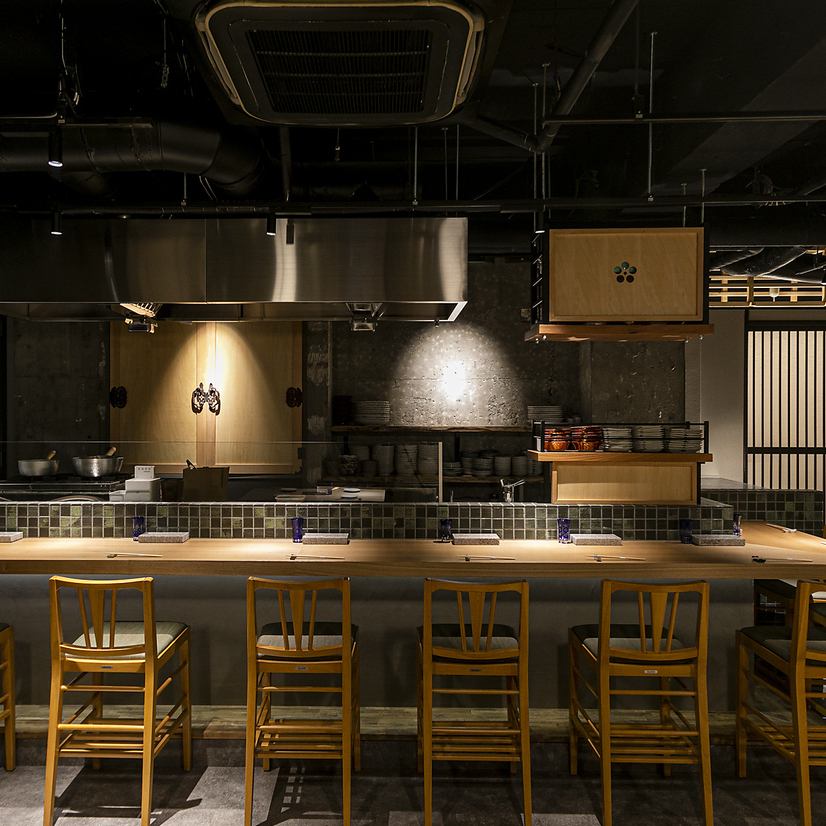 非日常的な空間で厳選した食材を使用した、逸品料理の数々