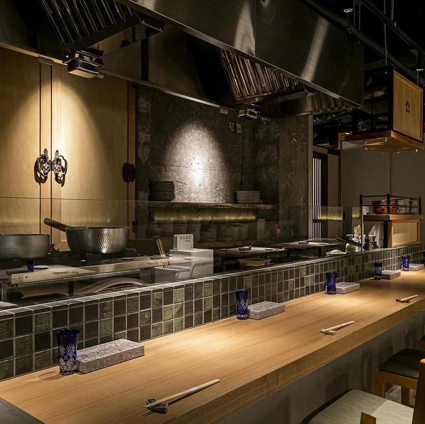 【個室席完備】和モダンな空間でゆったりとお過ごし下さい。