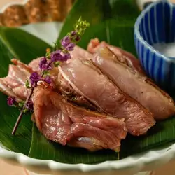 Cochin chicken thigh tataki