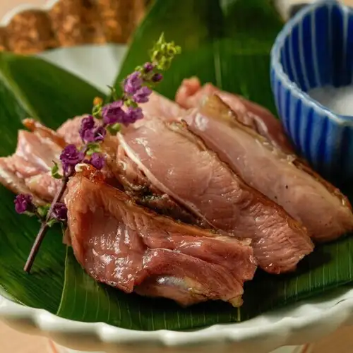 Cochin chicken thigh tataki
