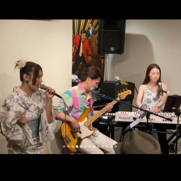 仕事帰りの疲れや日々の鬱憤も忘れさせてくれるひととき♪【バンド情報】ゆりえバンドVo.ゆりえ / Bass.テル / Key.みぽんぬ [ジャンル]：DISCO,Oldies,オリジナル 他　[年代]：50's～60's