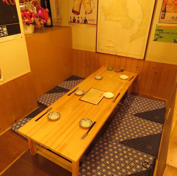 There is also a digging goat seat where you can relax slowly ♪ For 4 or 6 people ◎ Banquet for 12 people can be connected and OK!