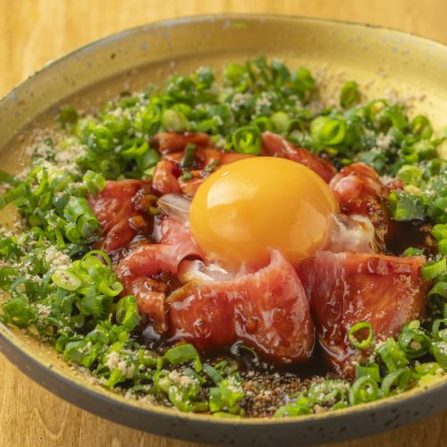 その(2) 本鮪のホホ肉ユッケ