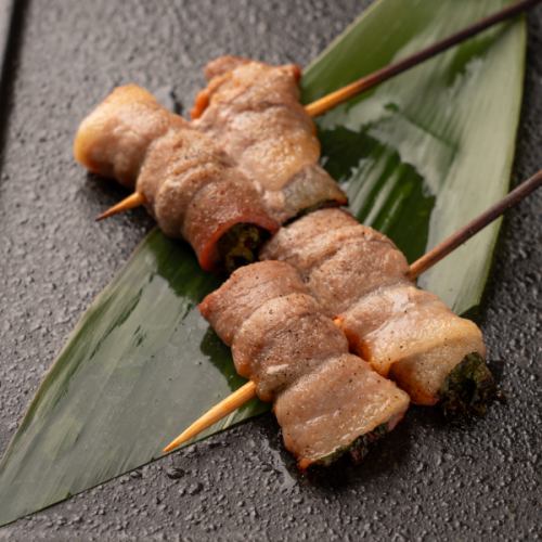 梅紫蘇巻き串2本