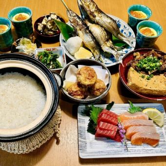 鮮魚刺身、玄子燒的招牌牛筋豆腐等9道菜+120分鐘無限暢飲，4,500日圓（含稅）