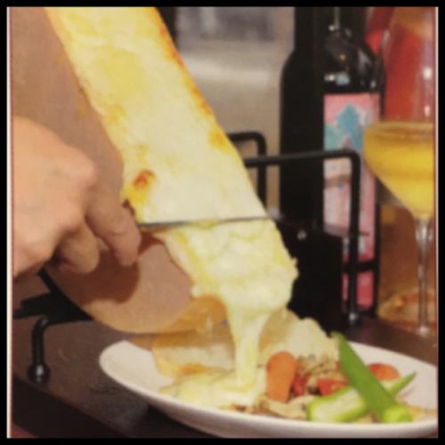 ■하이디의 치즈 라크렛트 온 야채 or 매쉬 감자