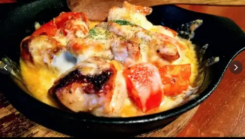鶏とトマトのチーズ焼き