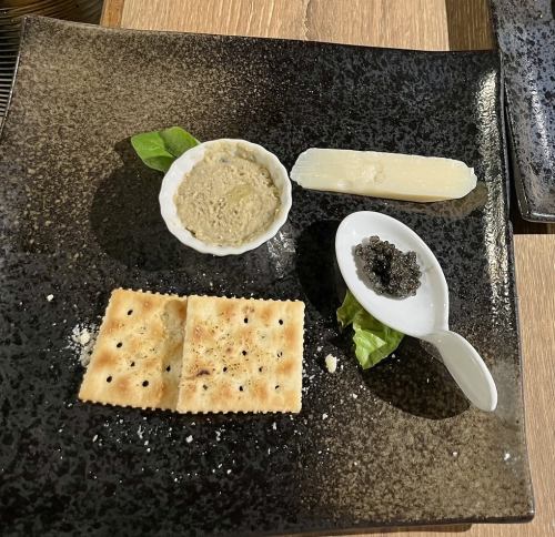 Hiroshima oyster rillette, Italian caviar and Parmesan cheese