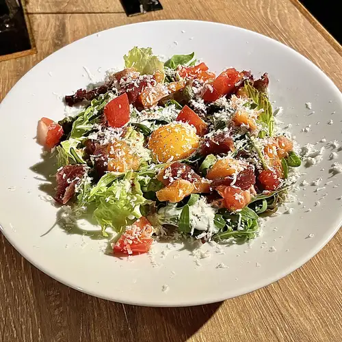 野菜ソムリエが毎日、目利きをした厳選野菜を使用。自ら仕入れに出掛けております