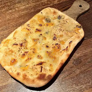 ゴルゴンゾーラピッツァ