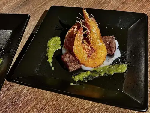 Enjoy this diced beef sauté with fried shrimp 🦐 and green sauce 😊
#TakasakiBarHopping
#TakasakiGourmet
#TakasakiEvent
#Takasaki Italian Bar
#Takasaki Private Rooms/Semi-Private Rooms