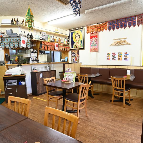 ランチはお得なセットメニューのご用意もございます♪イスは移動できるのでベビーカーなど、お子様連れの方も大歓迎！夜も長めの23時まで営業！イベント帰りにもお気軽にお立ち寄りください◎