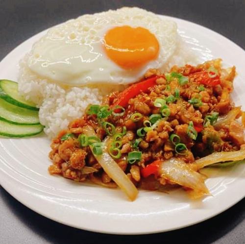 各国料理も豊富に★