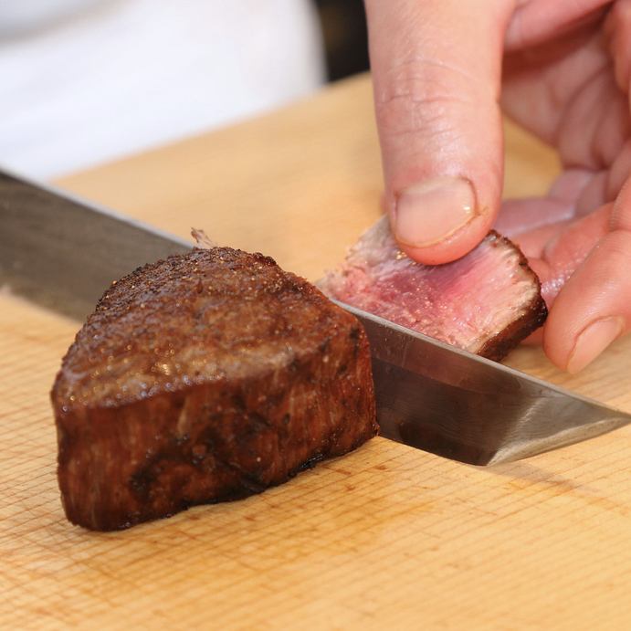 こだわりのお肉を和食でさっぱりとカジュアルな肉割烹料理店