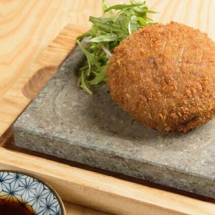 【名物】和牛メンチカツ