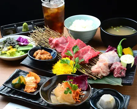 平日限定ランチセットは1480円(税抜)~!嬉しい一口デザート付♪