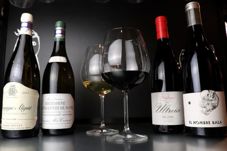 다양한 와인의 라인업은 60 종류 이상!
