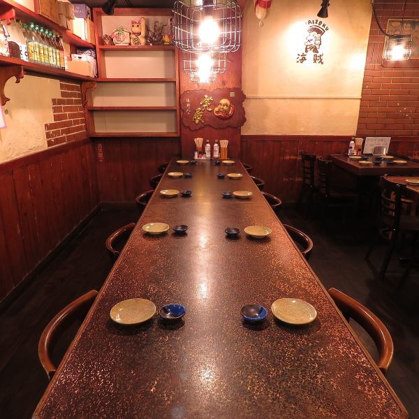 [Recommended for welcome and farewell parties!] We are accepting reservations for private reservations for 40 to 70 people ♪ The inside of the store is like a pirate ship, a relaxing space ★ [Private limited course] is also newly available! Regular reservations are for 40 people and up ≪Yurakucho/3 hours/Seafood/Lunch/All-you-can-drink/Private/Banquet/Meat/Welcome and farewell party≫