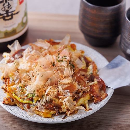 お店の鉄板で香ばしく仕上げる♪「お好み焼き　豚バラ」